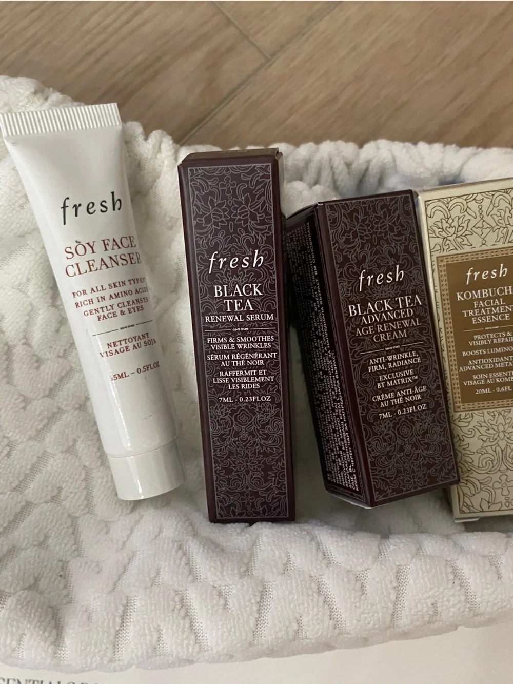 fresh White Drawstring Pouch with Assorted Lip & Body Treatments